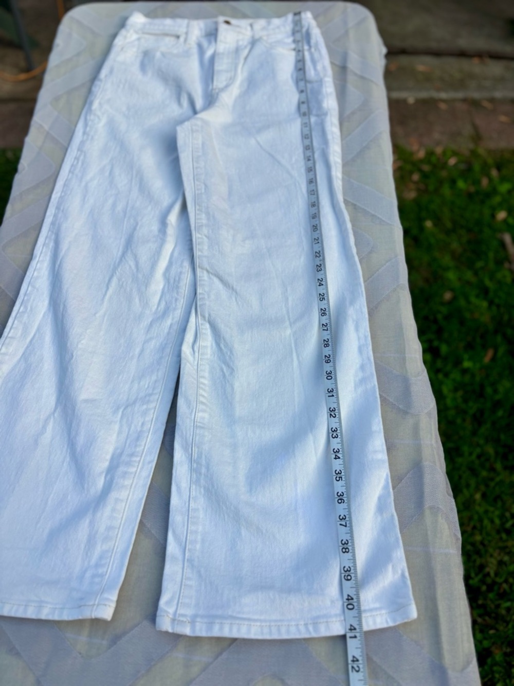 Universal Thread High Rise Wide Leg White Denim Jeans Size 6R NWOT - Picture 5 of 16